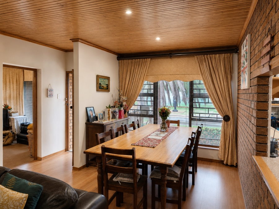 4 Bedroom Property for Sale in Lamberts Bay Western Cape